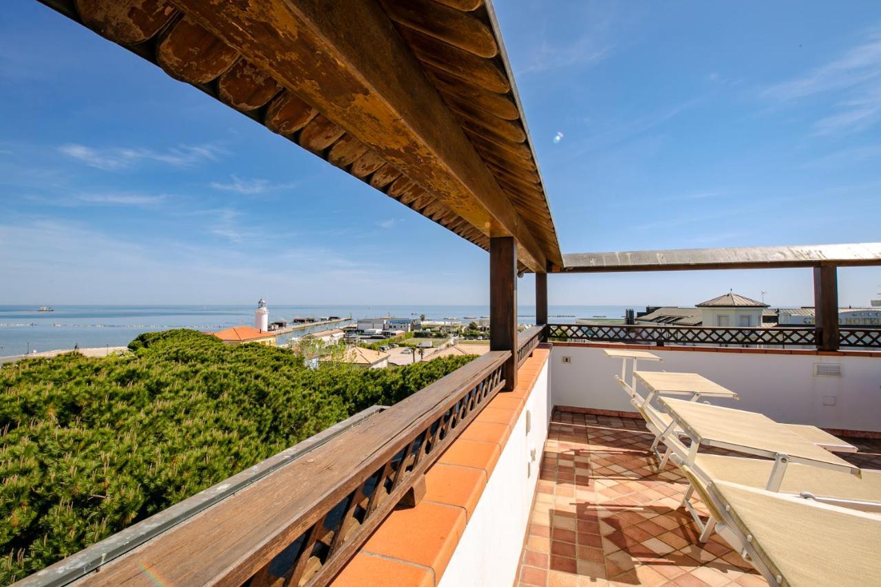 Hotel Domus Mea 3*